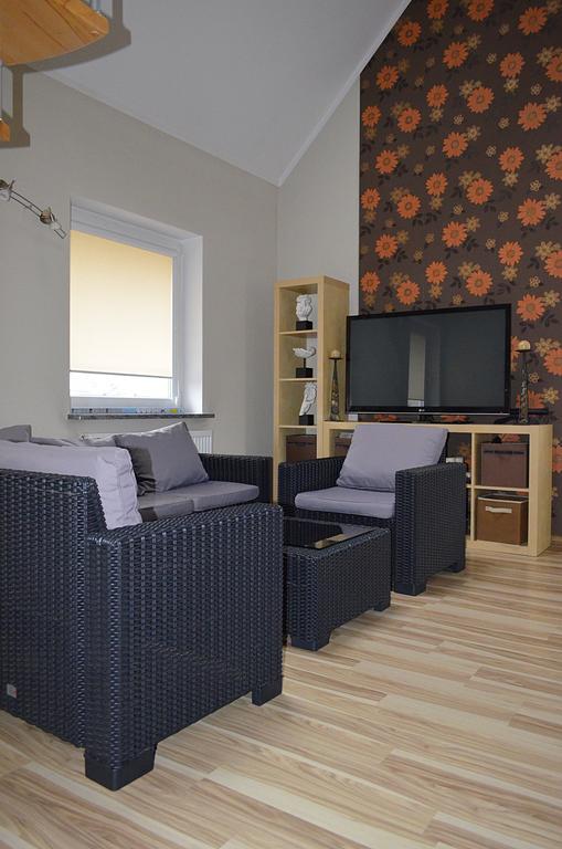 Апартаменты Apartament Дзержонюв Номер фото